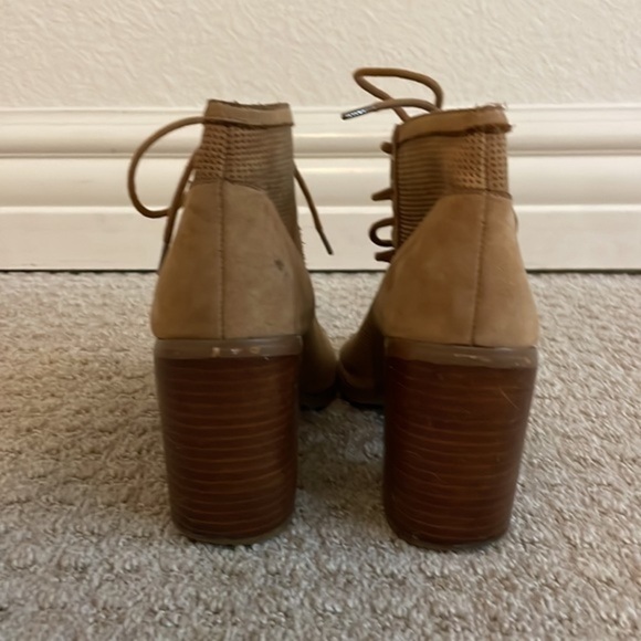 ALDO Brown Perforated Leather Tie Up Open Toe Heeled Booties - Picture 2 of 7